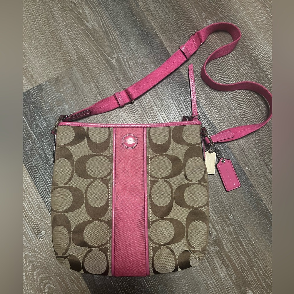 Vintage Y2K monogram Coach bag